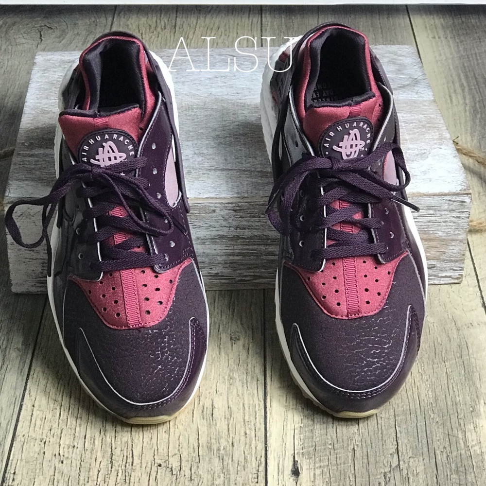 NWT Nike Huarache Run Port Wine WMNS - Picture 4 of 8